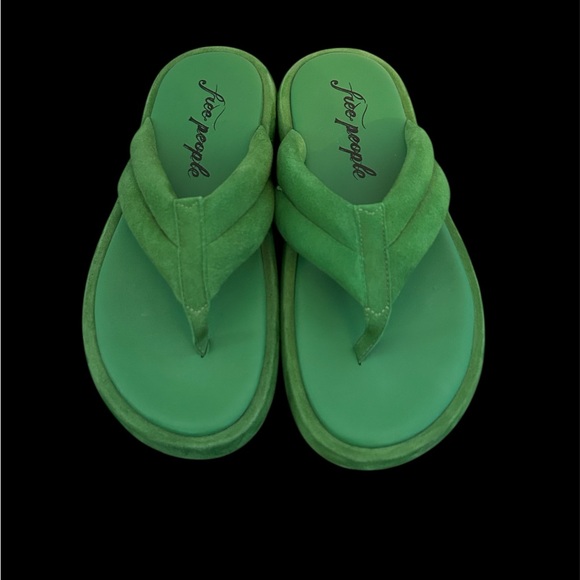 Free People Wonderland Green Goddess Thong Sandal Size 38.5/8.5 - Picture 3 of 5